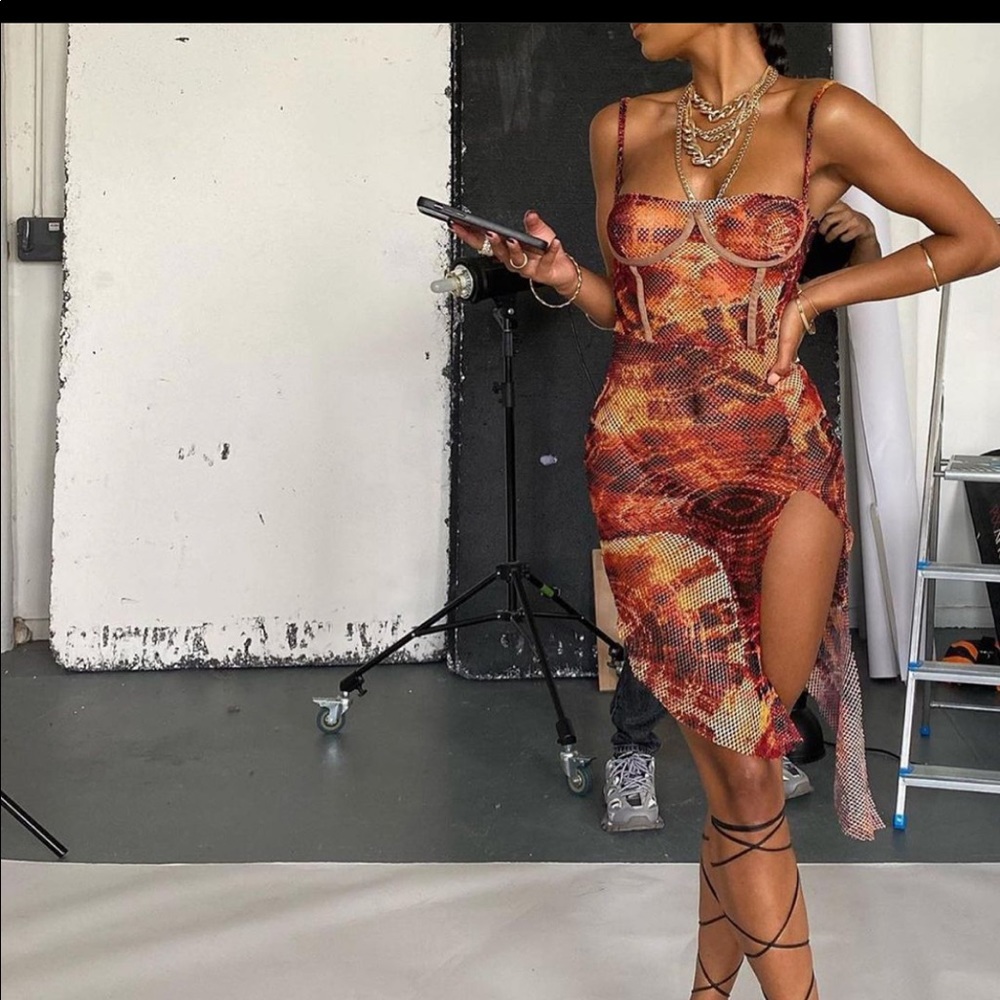 ISO MATTEBRAND 1992 dress